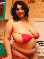 actress boobs grab pics bollywood
