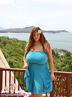 celebrity with big hot boobs nude
