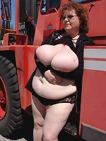 i can see big boobs
